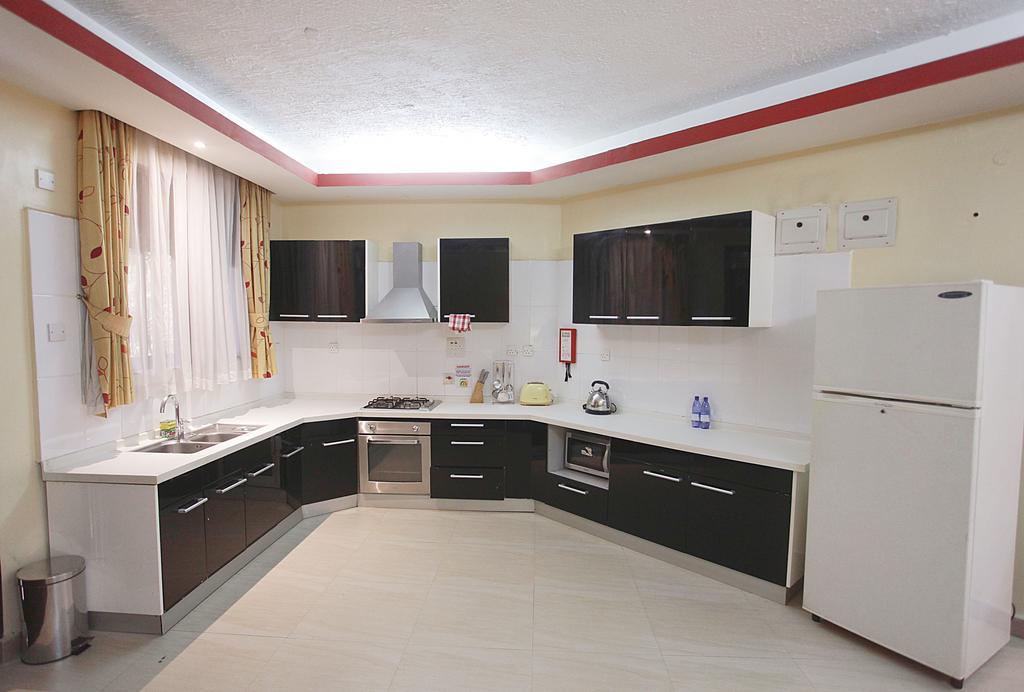 Royal Suites Kampala Exterior photo