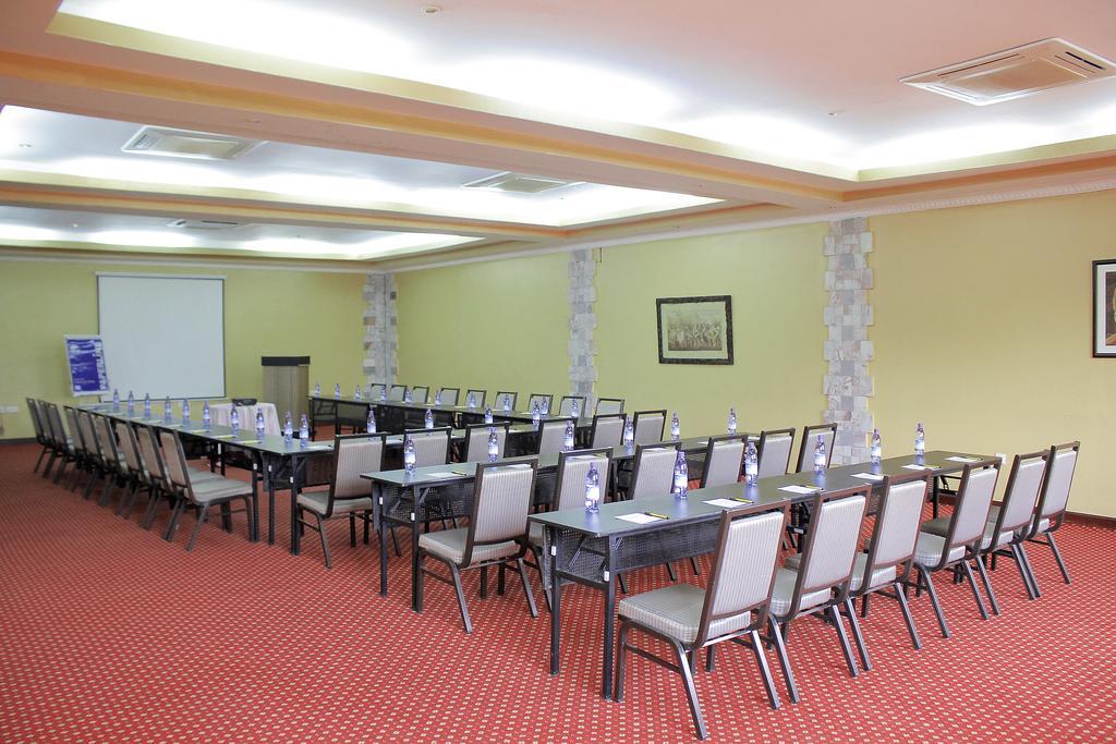 Royal Suites Kampala Exterior photo