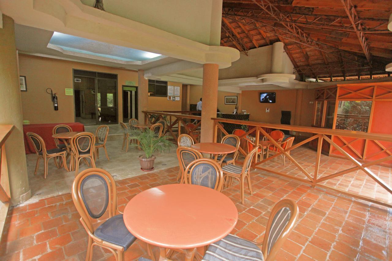 Royal Suites Kampala Exterior photo